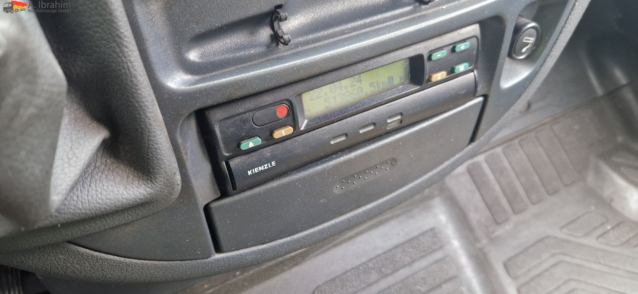 Mercedes-Benz 413 CDI Tiefkühlfächer, autom. Verkaufsklappe Basis ist ok - Furgonas šaldytuvas: foto 2 Mercedes-Benz 413 CDI Tiefkühlfächer, autom. Verkaufsklappe Basis ist ok - Furgonas šaldytuvas: foto 2