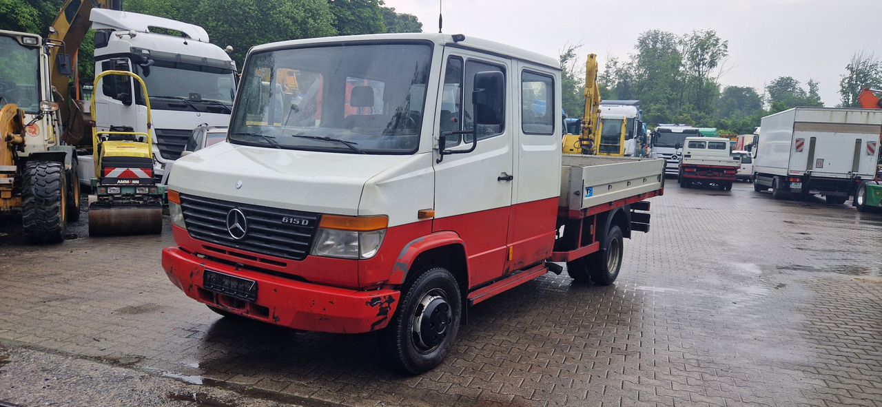Mercedes-Benz 615D Doka Pritsche, Zustand gut - Bortinis automobilis, Komercinis automobilis su dviguba kabina: foto 1 Mercedes-Benz 615D Doka Pritsche, Zustand gut - Bortinis automobilis, Komercinis automobilis su dviguba kabina: foto 1