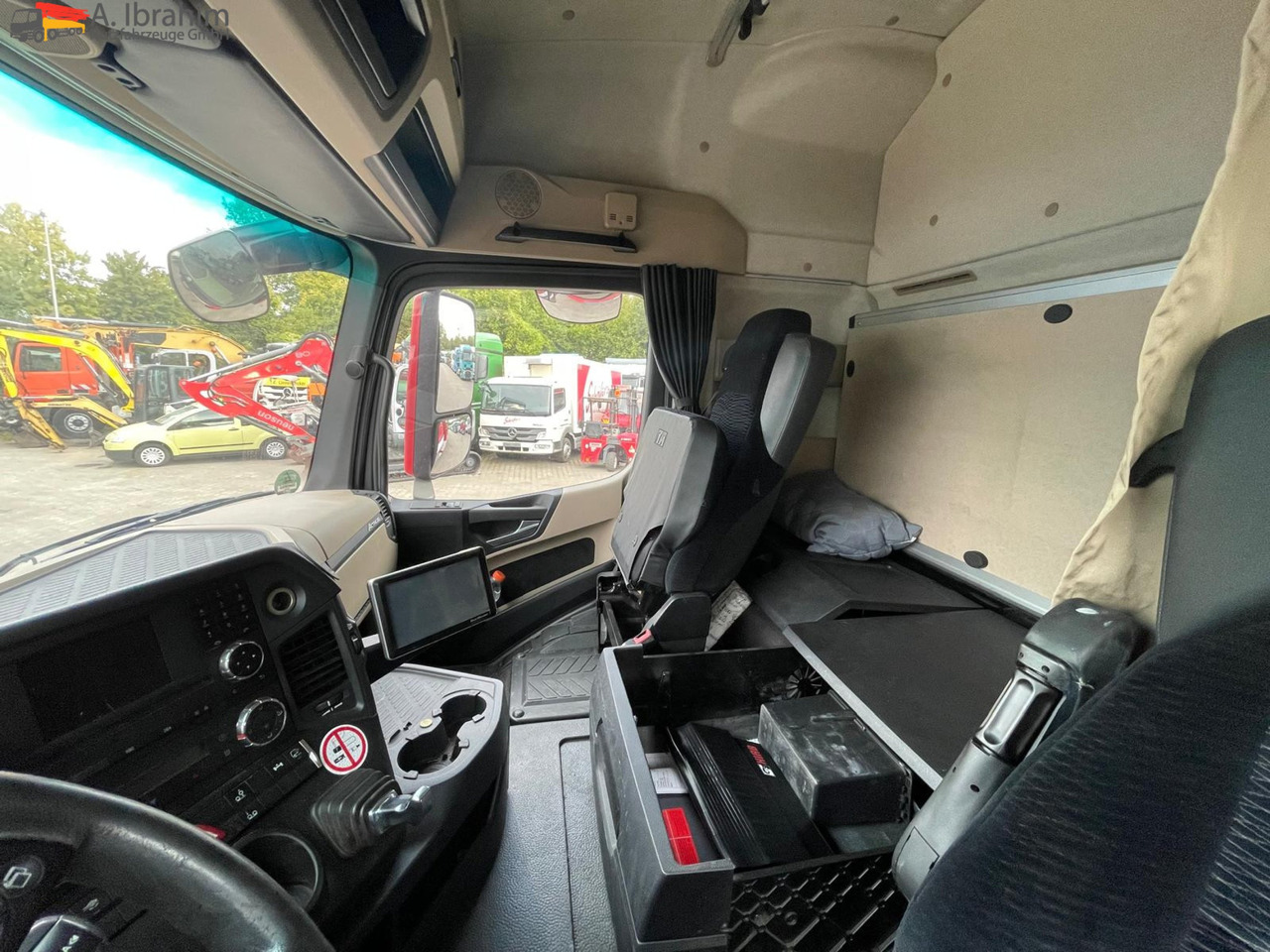 Mercedes-Benz Actros 2545 6x2 Pritsche Kran HIAB 166 - Platforminis/ Bortinis sunkvežimis, Sunkvežimis su kranu: foto 2 Mercedes-Benz Actros 2545 6x2 Pritsche Kran HIAB 166 - Platforminis/ Bortinis sunkvežimis, Sunkvežimis su kranu: foto 2