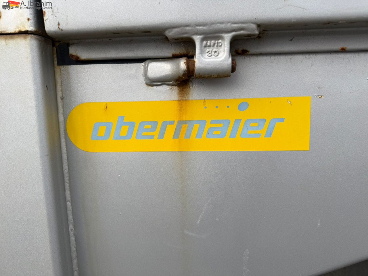 Obermaier TUE110 SDAH Tieflader | | Trommelbremse | Rampen | 7.2 Plattform | Stützfuß vorne - Žemo profilio platforma priekaba: foto 2 Obermaier TUE110 SDAH Tieflader | | Trommelbremse | Rampen | 7.2 Plattform | Stützfuß vorne - Žemo profilio platforma priekaba: foto 2
