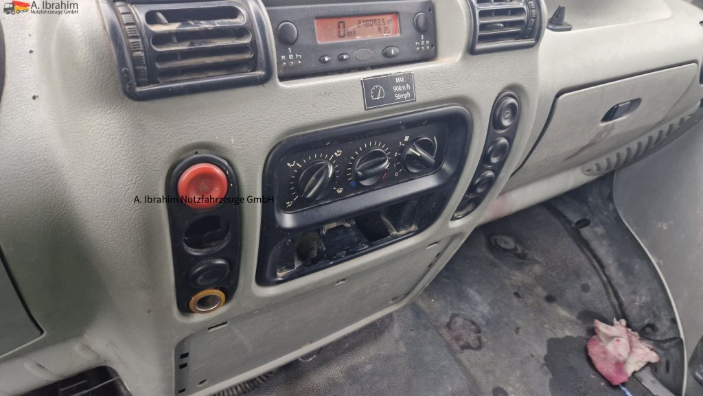 Renault 52AF, zwillingsbereift 2.8 nicht neu, aber läuft, - Krovininis mikroautobusas: foto 4 Renault 52AF, zwillingsbereift 2.8 nicht neu, aber läuft, - Krovininis mikroautobusas: foto 4