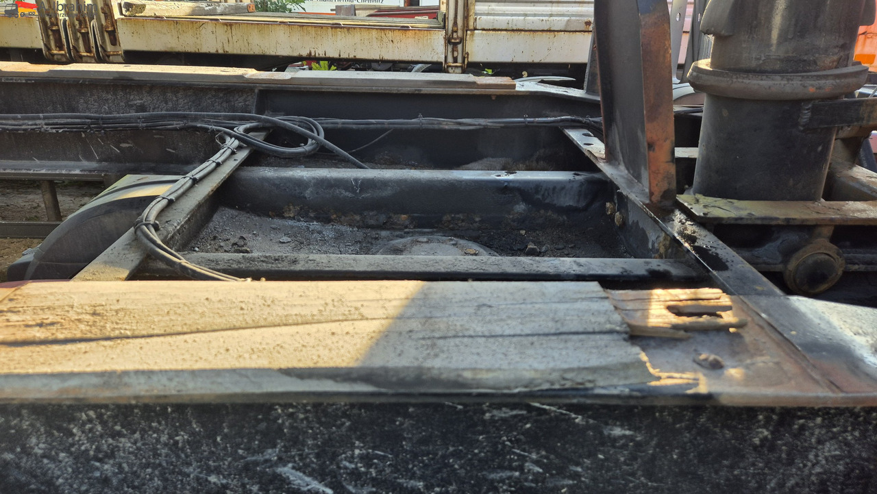 Riepe RHKSA 24 Hinterkipper, seitl. Klappen Zustand gut - Savivartis puspriekabė: foto 5 Riepe RHKSA 24 Hinterkipper, seitl. Klappen Zustand gut - Savivartis puspriekabė: foto 5