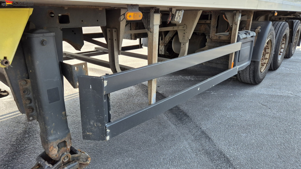 Schmitz SKO24 Frigoblock, LBW, Zustand sehr sauber Lenkachse, Liftachse - Refrižeratorius puspriekabė: foto 5 Schmitz SKO24 Frigoblock, LBW, Zustand sehr sauber Lenkachse, Liftachse - Refrižeratorius puspriekabė: foto 5