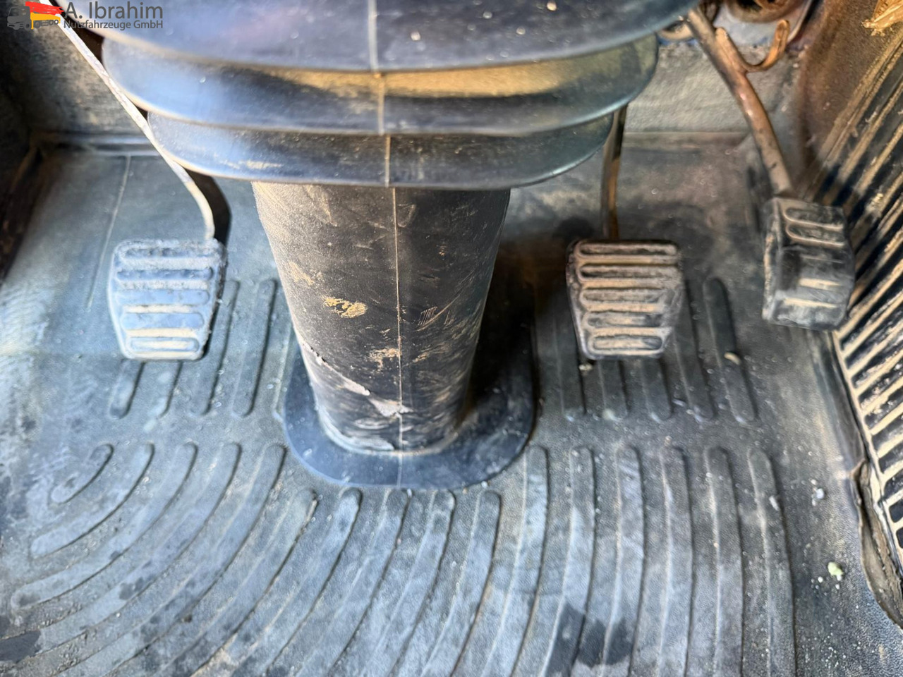 MAN 26.464 6x4 | Retarder | Klima | Schaltgetriebe | 3 Pedals - Vilkikas: foto 3 MAN 26.464 6x4 | Retarder | Klima | Schaltgetriebe | 3 Pedals - Vilkikas: foto 3