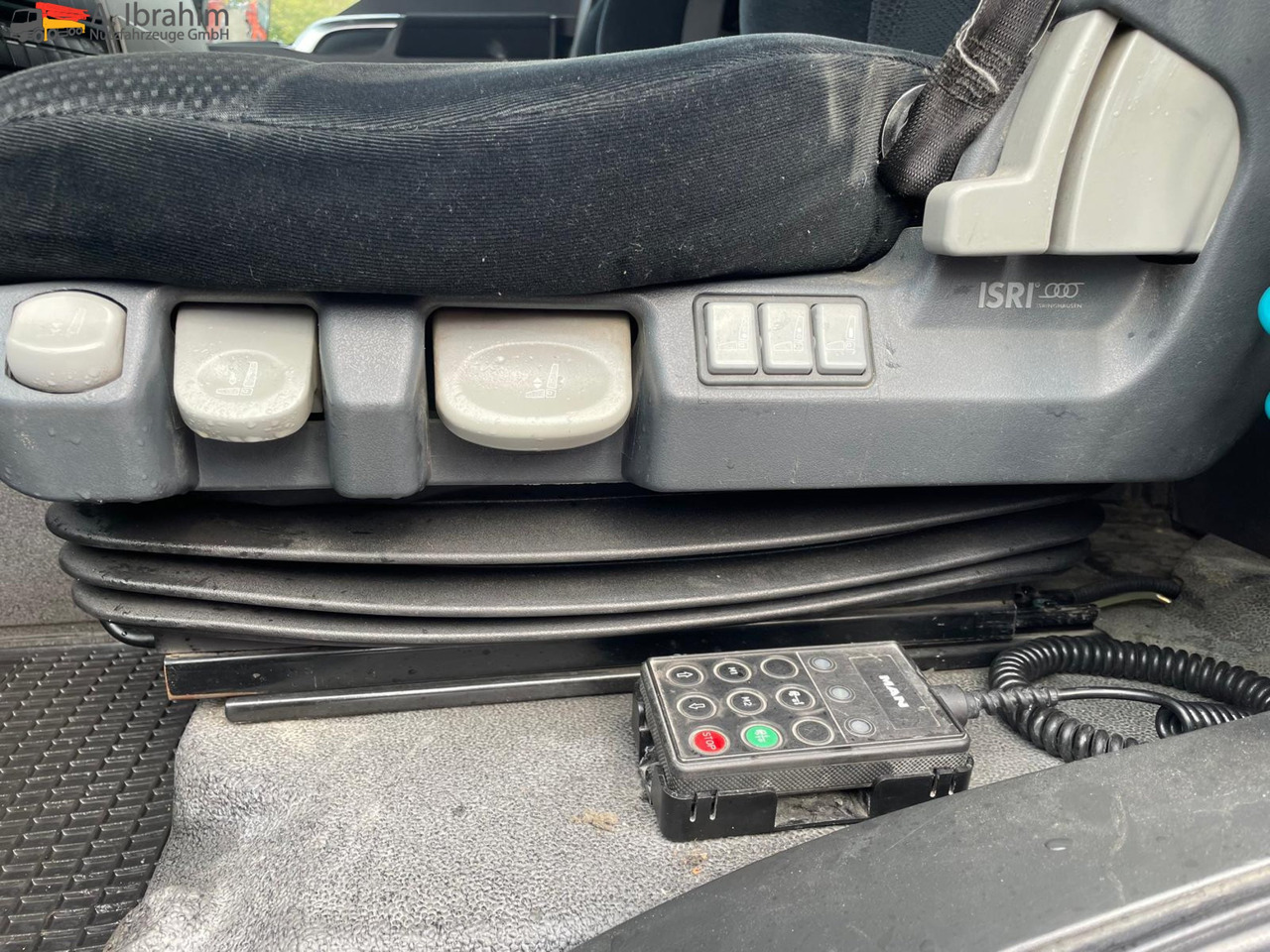 MAN TGS 18.440 Tüv 05 2026 | Euro 6 | 4x2 | Klima | Blatt Luft - Vilkikas: foto 3 MAN TGS 18.440 Tüv 05 2026 | Euro 6 | 4x2 | Klima | Blatt Luft - Vilkikas: foto 3