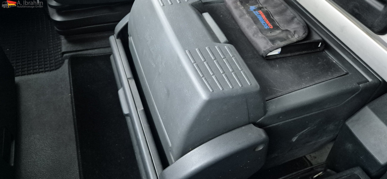 MAN TGX 18.400 Retarder, Klima, Kipphydraulik - Vilkikas: foto 4 MAN TGX 18.400 Retarder, Klima, Kipphydraulik - Vilkikas: foto 4