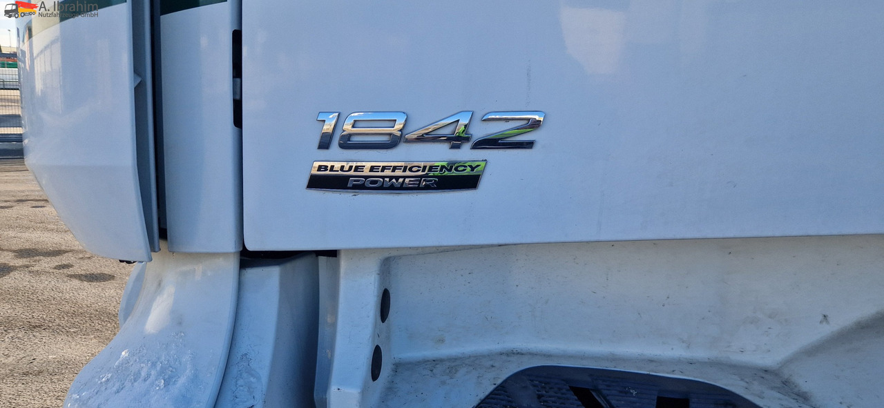 Mercedes-Benz 1842 sehr sauber, deutsches Fahrzeug einsatzbereit - Vilkikas: foto 2 Mercedes-Benz 1842 sehr sauber, deutsches Fahrzeug einsatzbereit - Vilkikas: foto 2