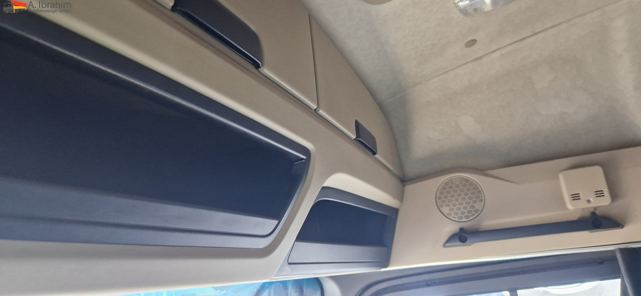 Mercedes-Benz 1842 sehr sauber, deutsches Fahrzeug einsatzbereit - Vilkikas: foto 4 Mercedes-Benz 1842 sehr sauber, deutsches Fahrzeug einsatzbereit - Vilkikas: foto 4