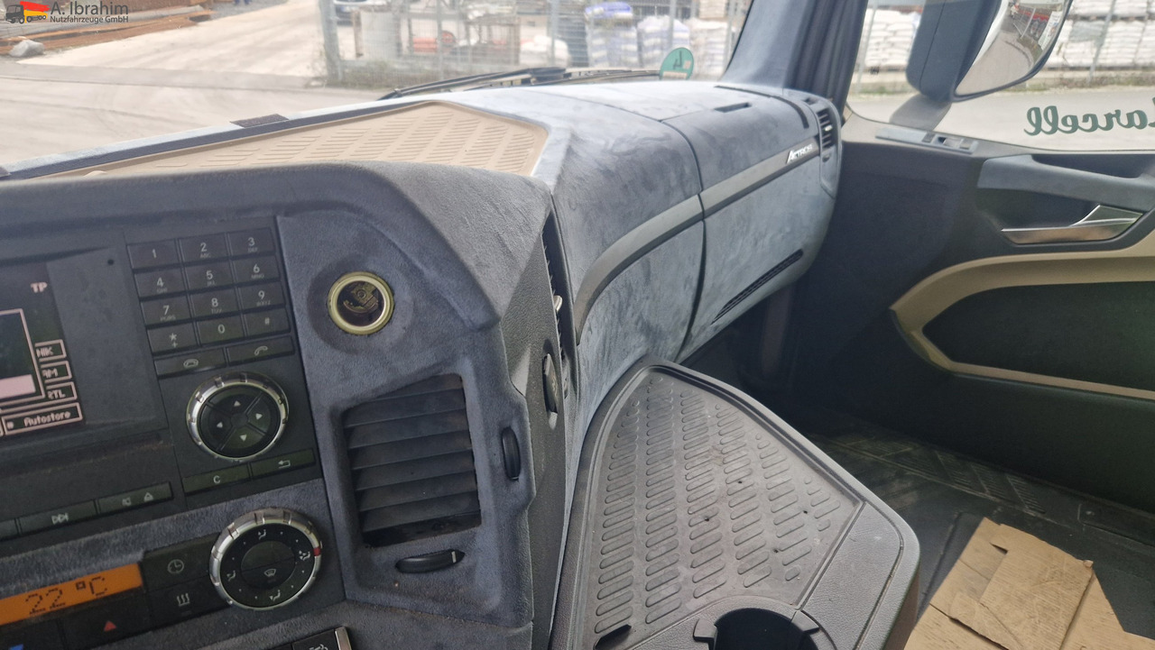 Mercedes-Benz 1845 Kipphydraulik - Vilkikas: foto 3 Mercedes-Benz 1845 Kipphydraulik - Vilkikas: foto 3