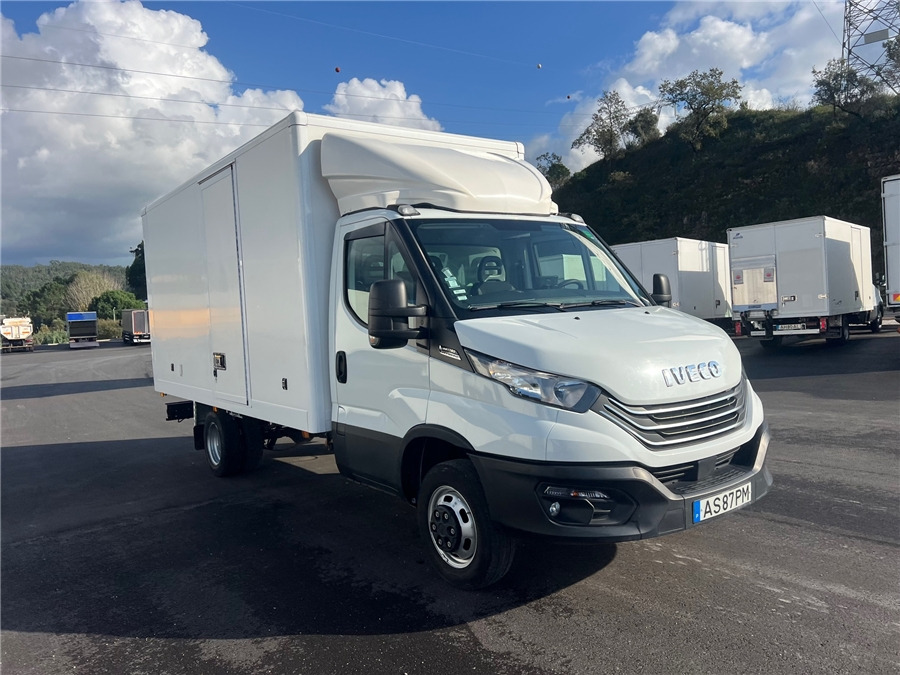Iveco 35C16HA8 - Furgonas su krovinių dėže: foto 1 Iveco 35C16HA8 - Furgonas su krovinių dėže: foto 1