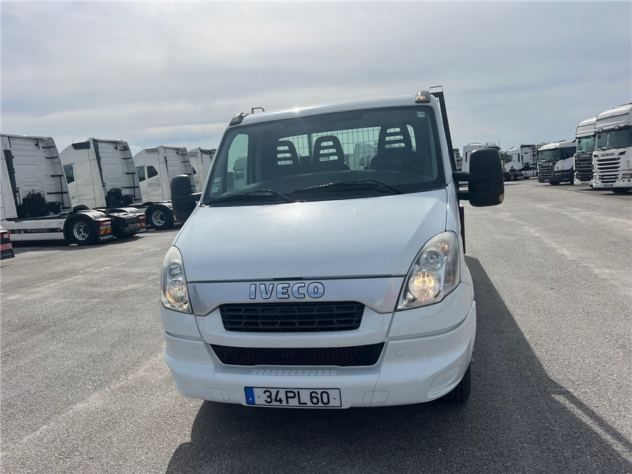 Iveco 35C17 - Bortinis automobilis: foto 2 Iveco 35C17 - Bortinis automobilis: foto 2