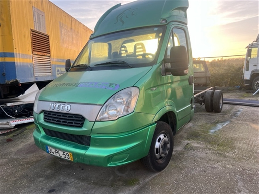 Iveco 35C17 - Komercinis automobilis: foto 1 Iveco 35C17 - Komercinis automobilis: foto 1