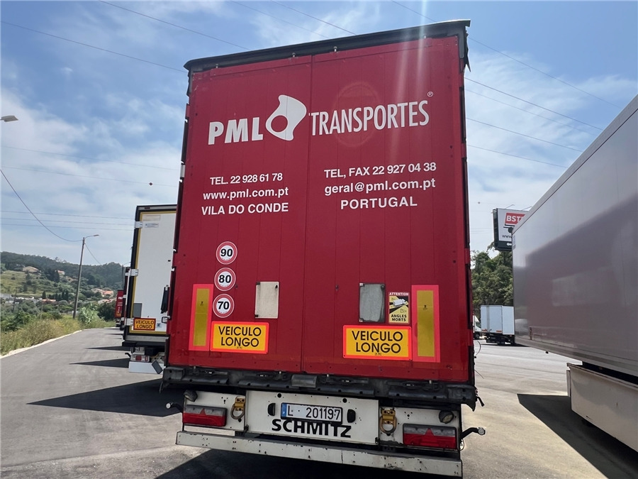 SCHMITZ CARGOBULL SCB-S3T TETO ELEVAR - Tentinė puspriekabė: foto 5 SCHMITZ CARGOBULL SCB-S3T TETO ELEVAR - Tentinė puspriekabė: foto 5