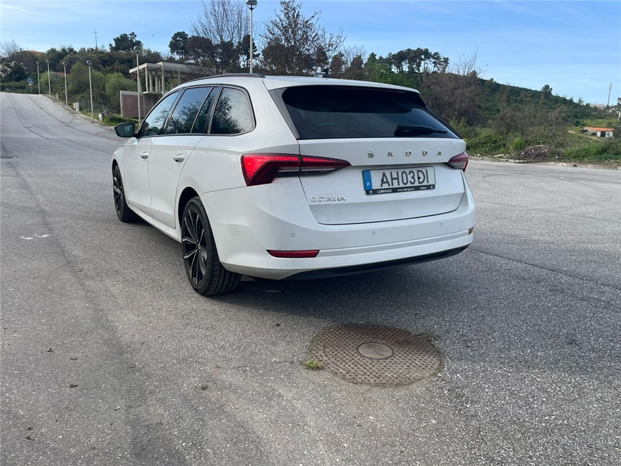 SKODA OCTAVIA - Lengvasis automobilis: foto 3 SKODA OCTAVIA - Lengvasis automobilis: foto 3