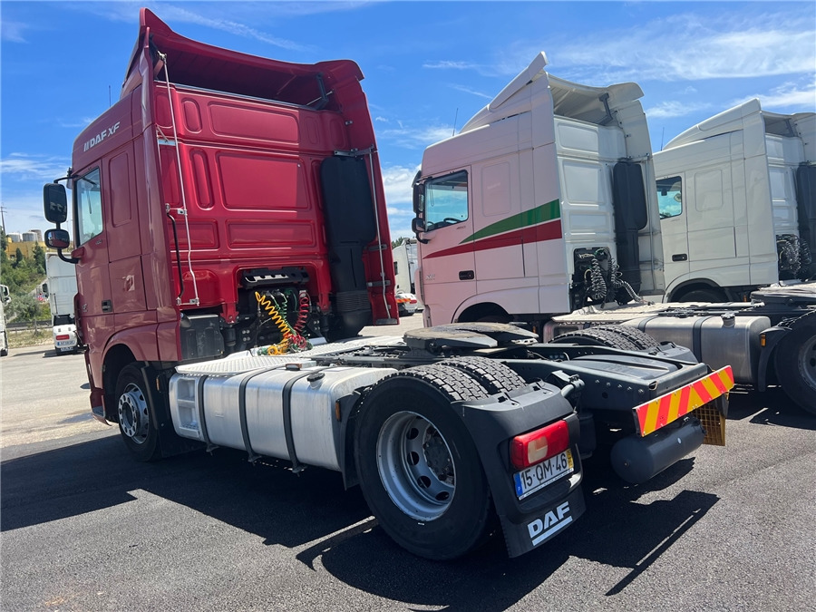 DAF XF 105 460 - Vilkikas: foto 4 DAF XF 105 460 - Vilkikas: foto 4
