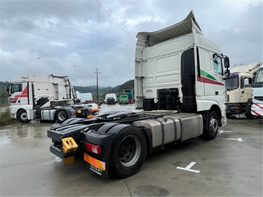 DAF XF 460 - Vilkikas: foto 4 DAF XF 460 - Vilkikas: foto 4