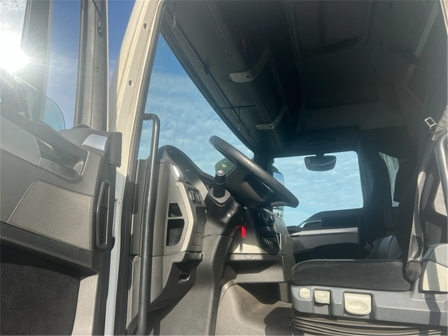 MAN TGX 18.480 / RETARDE - Vilkikas: foto 5 MAN TGX 18.480 / RETARDE - Vilkikas: foto 5