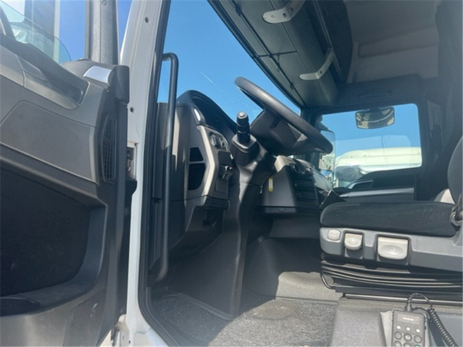 MAN TGX 18.480/RETARDER/ - Vilkikas: foto 5 MAN TGX 18.480/RETARDER/ - Vilkikas: foto 5