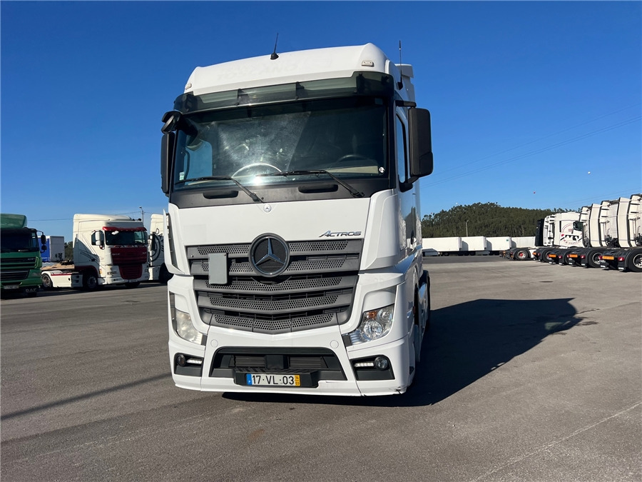 MERCEDES-BENZ 1845 / RETARDER - Vilkikas: foto 2 MERCEDES-BENZ 1845 / RETARDER - Vilkikas: foto 2