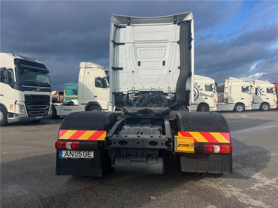 MERCEDES-BENZ 1851 / RETARDER - Vilkikas: foto 5 MERCEDES-BENZ 1851 / RETARDER - Vilkikas: foto 5