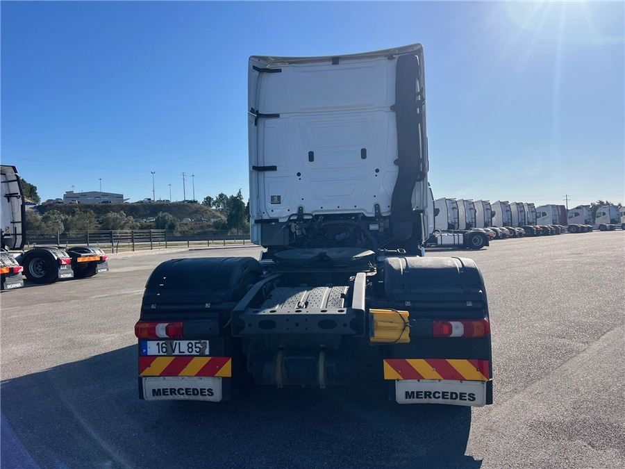 MERCEDES-BENZ 1863 AMG / RETARDER - Vilkikas: foto 5 MERCEDES-BENZ 1863 AMG / RETARDER - Vilkikas: foto 5
