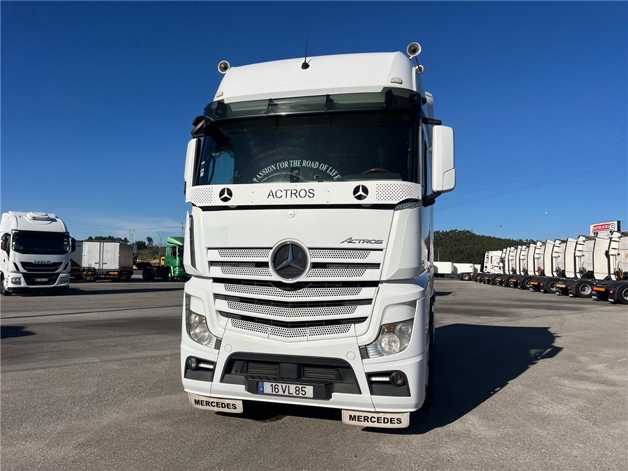 MERCEDES-BENZ 1863 AMG / RETARDER - Vilkikas: foto 2 MERCEDES-BENZ 1863 AMG / RETARDER - Vilkikas: foto 2