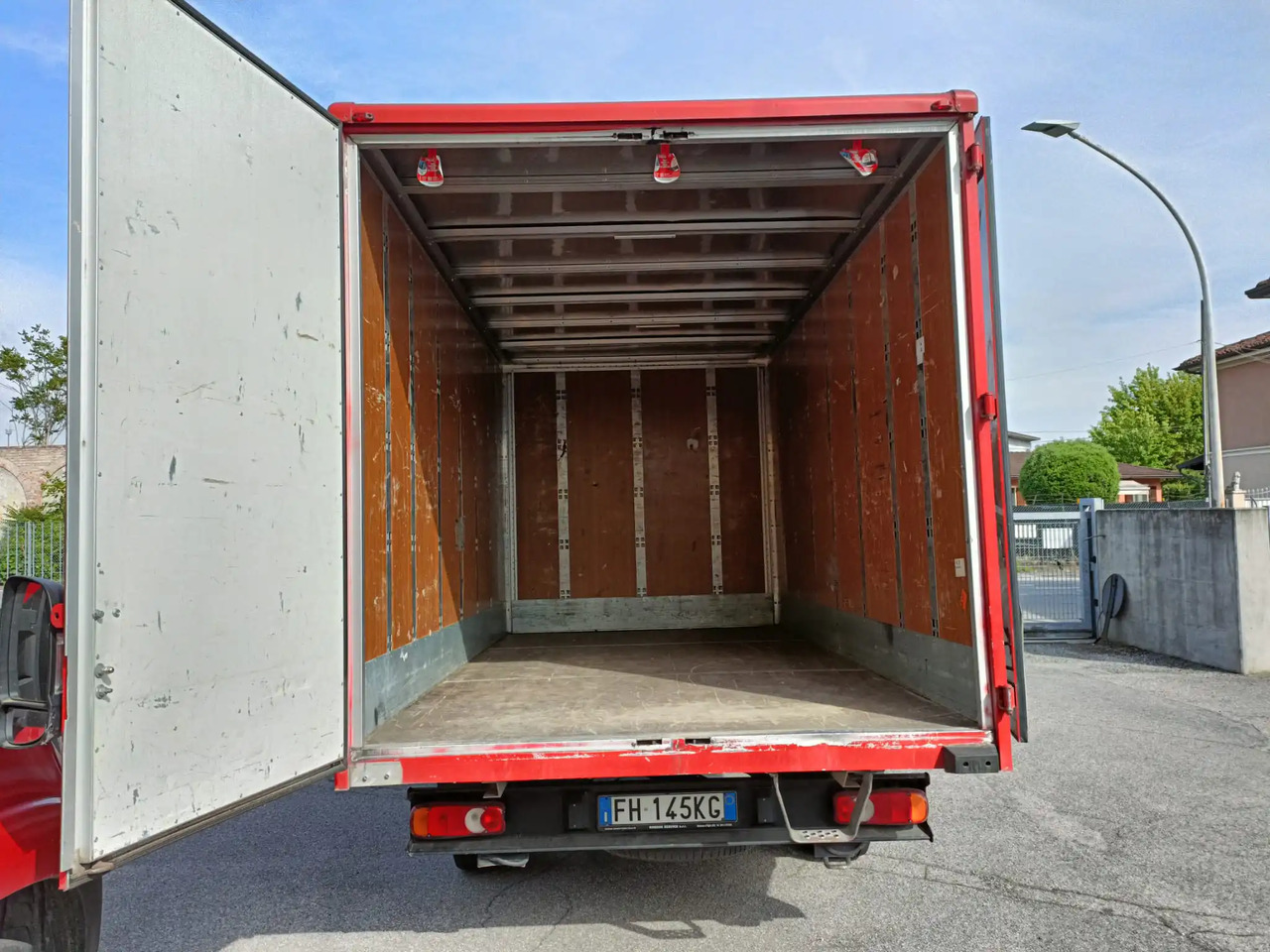 FIAT DUCATO BOX - Furgonas su krovinių dėže: foto 4 FIAT DUCATO BOX - Furgonas su krovinių dėže: foto 4