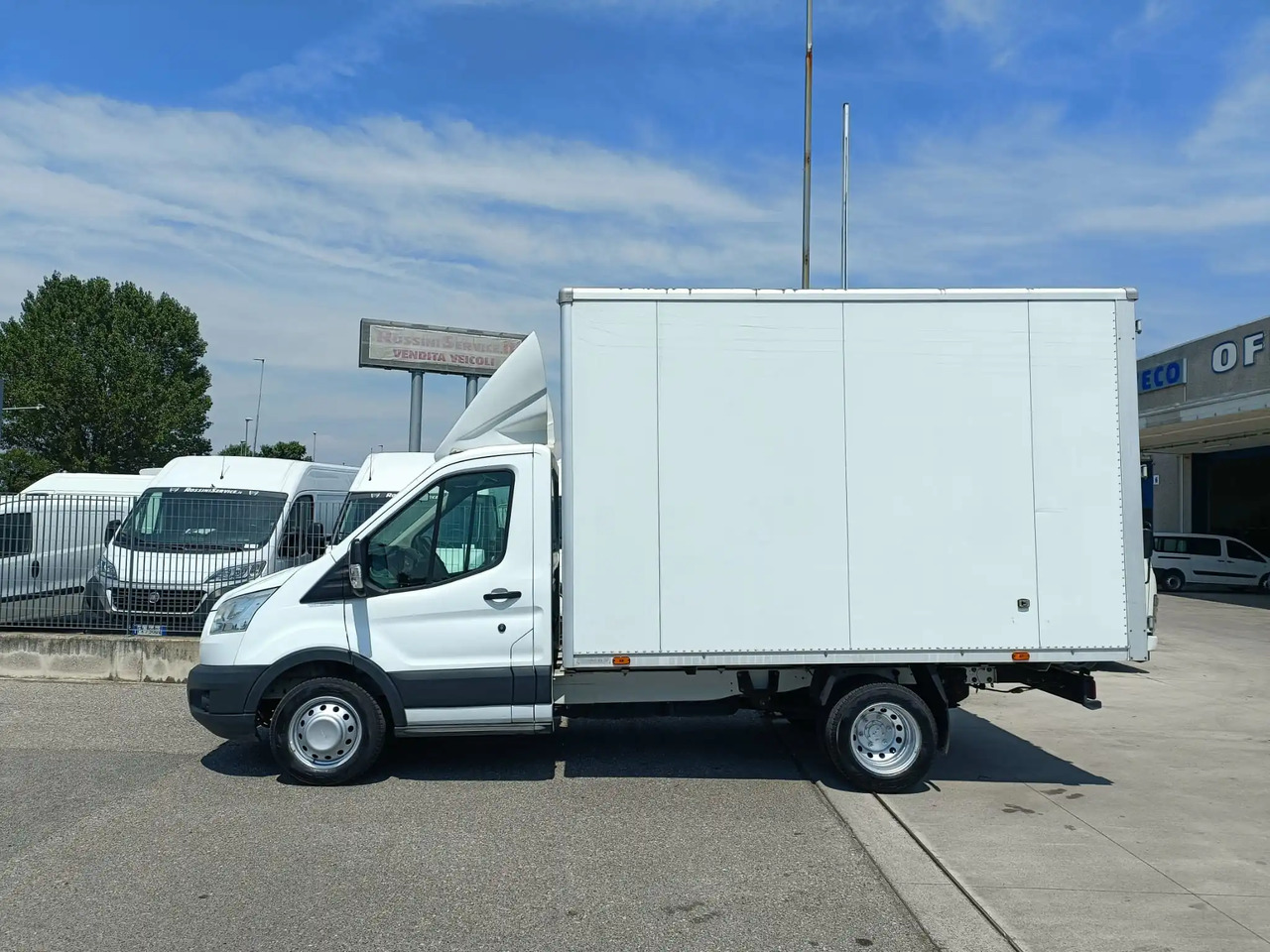 FORD TRANSIT FURGONATO BOX - Furgonas su krovinių dėže: foto 5 FORD TRANSIT FURGONATO BOX - Furgonas su krovinių dėže: foto 5