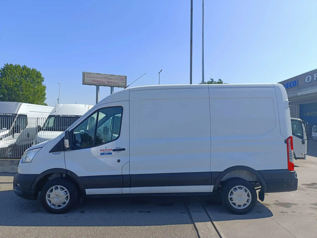 FORD TRANSIT FURGONE STANDARD - Krovininis mikroautobusas: foto 4 FORD TRANSIT FURGONE STANDARD - Krovininis mikroautobusas: foto 4