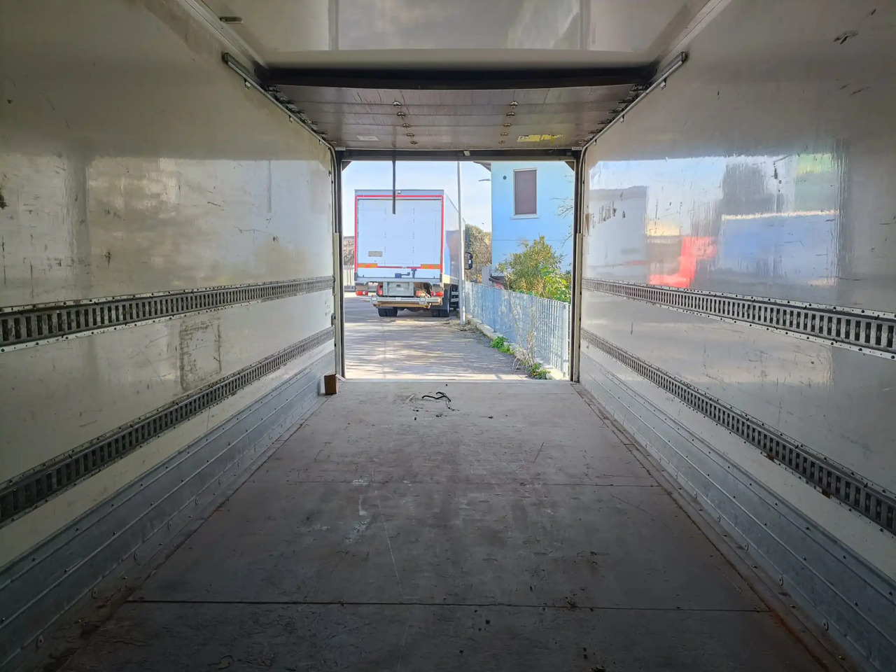 FURGONATURA BOX A TERRA - Kėbulas - furgonas: foto 4 FURGONATURA BOX A TERRA - Kėbulas - furgonas: foto 4