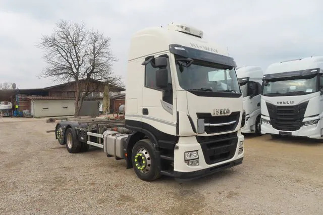 IVECO AS260S42 Y/FP - Važiuoklės sunkvežimis: foto 1 IVECO AS260S42 Y/FP - Važiuoklės sunkvežimis: foto 1