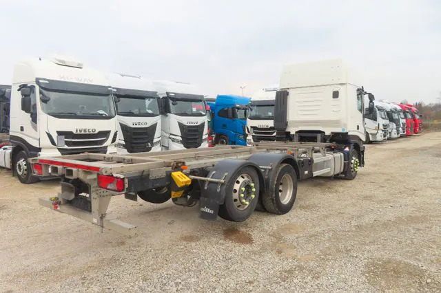 IVECO AS260S42 Y/FP - Važiuoklės sunkvežimis: foto 2 IVECO AS260S42 Y/FP - Važiuoklės sunkvežimis: foto 2