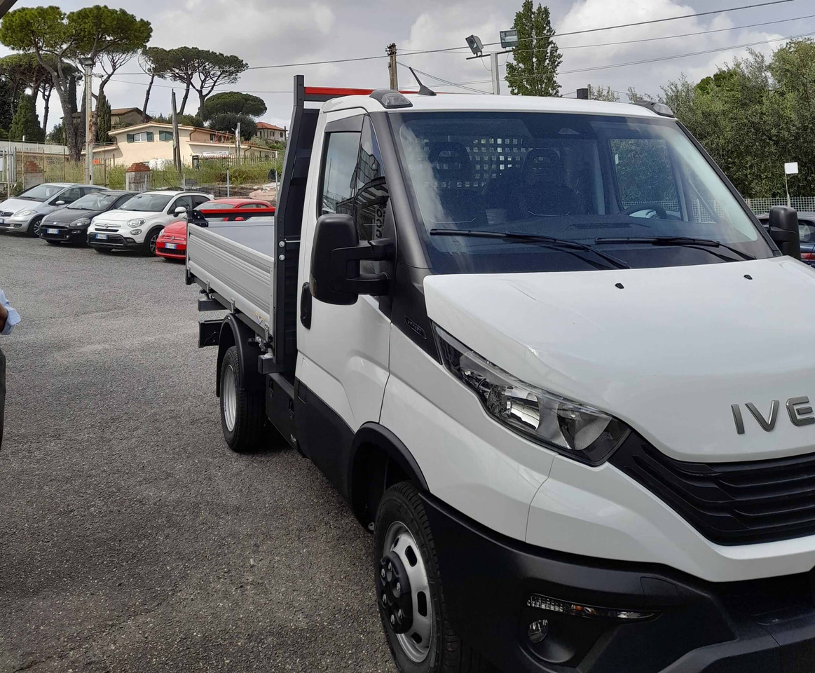 IVECO DAILY 35C12 2.3 RIBALTABILE 2025 NUOVO - Mažas savivartis: foto 2 IVECO DAILY 35C12 2.3 RIBALTABILE 2025 NUOVO - Mažas savivartis: foto 2