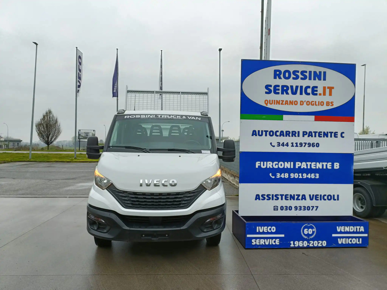 IVECO DAILY 35C14 DOPPIA CABINA RIBALTABILE 2.3 - Mažas savivartis: foto 5 IVECO DAILY 35C14 DOPPIA CABINA RIBALTABILE 2.3 - Mažas savivartis: foto 5