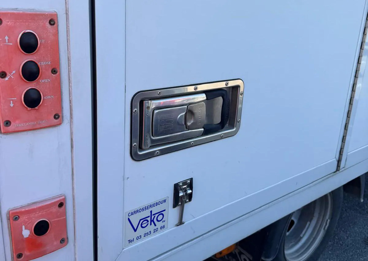 IVECO DAILY 35C14 - Furgonas su krovinių dėže: foto 3 IVECO DAILY 35C14 - Furgonas su krovinių dėže: foto 3