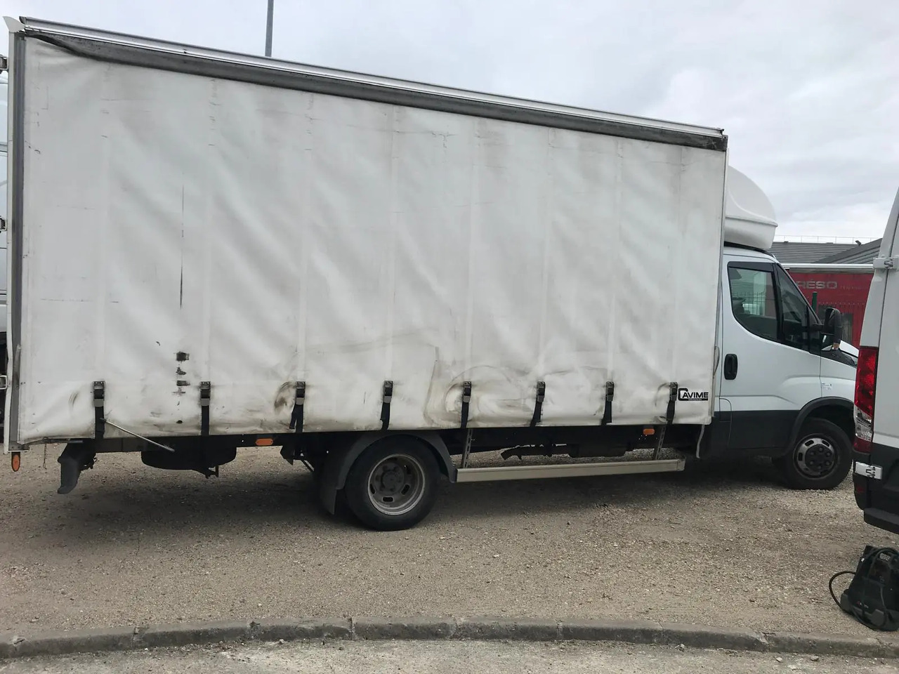 IVECO DAILY 35C16 CC 3000 - Tentinis mikroautobusas: foto 2 IVECO DAILY 35C16 CC 3000 - Tentinis mikroautobusas: foto 2