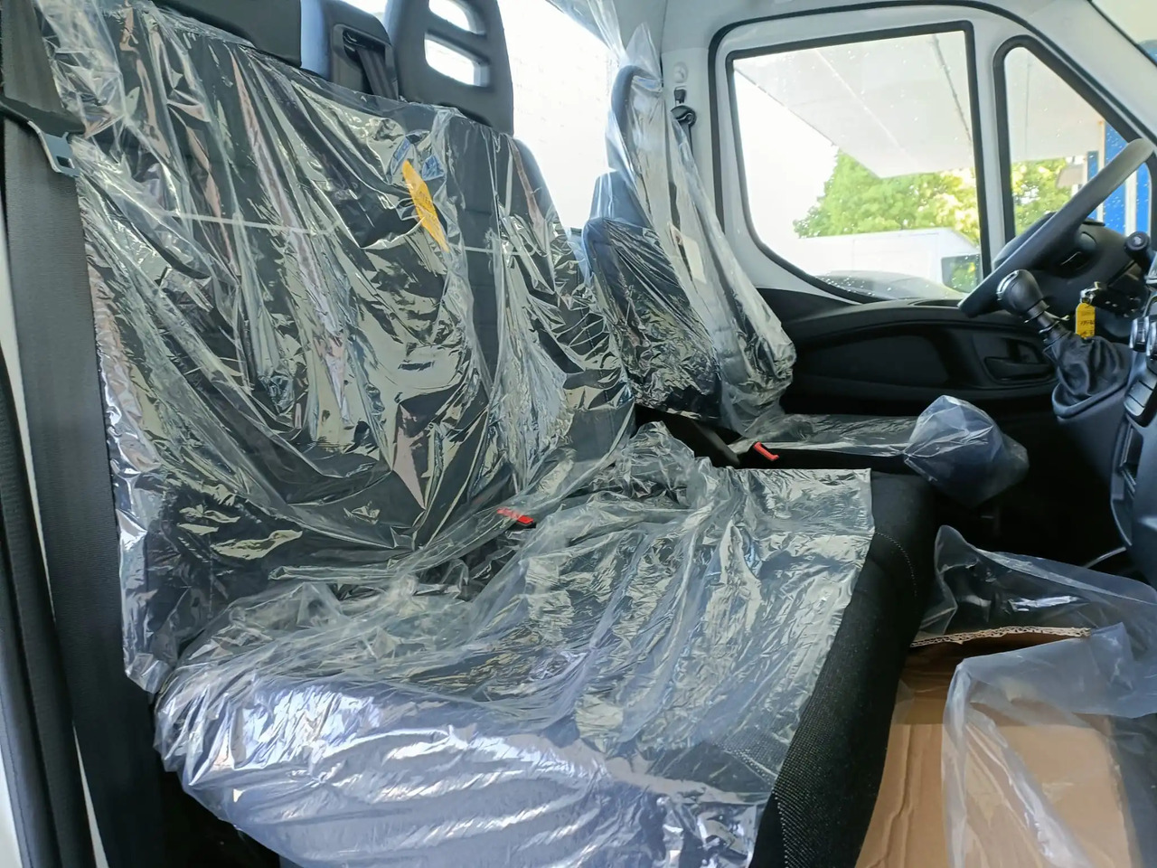 IVECO DAILY 35C16 NUOVO 3.0 cc MOD: 2025 RIBALTABILE lizingą IVECO DAILY 35C16 NUOVO 3.0 cc MOD: 2025 RIBALTABILE: foto 17