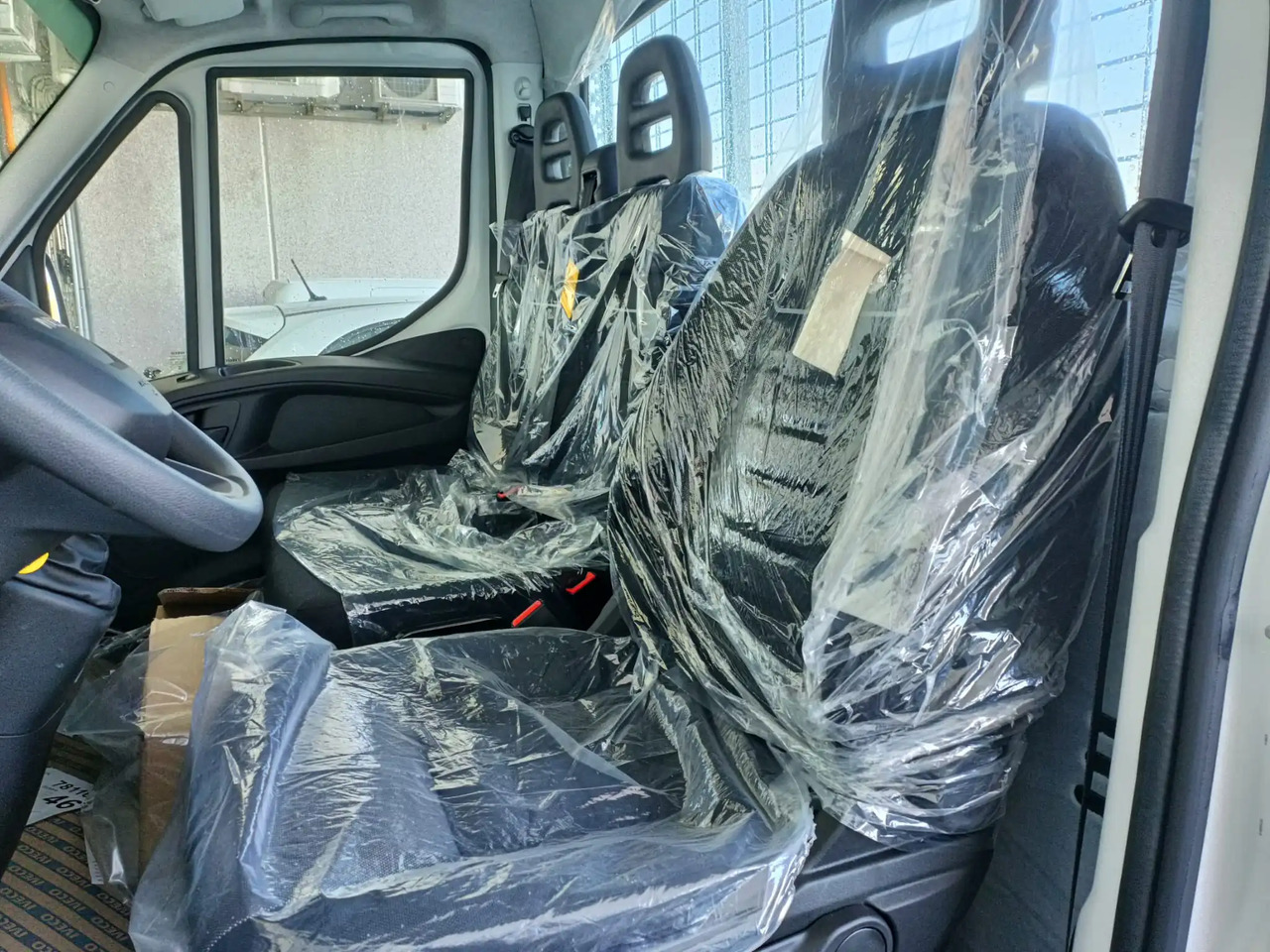 IVECO DAILY 35C16 NUOVO 3.0 cc MOD: 2025 RIBALTABILE lizingą IVECO DAILY 35C16 NUOVO 3.0 cc MOD: 2025 RIBALTABILE: foto 16
