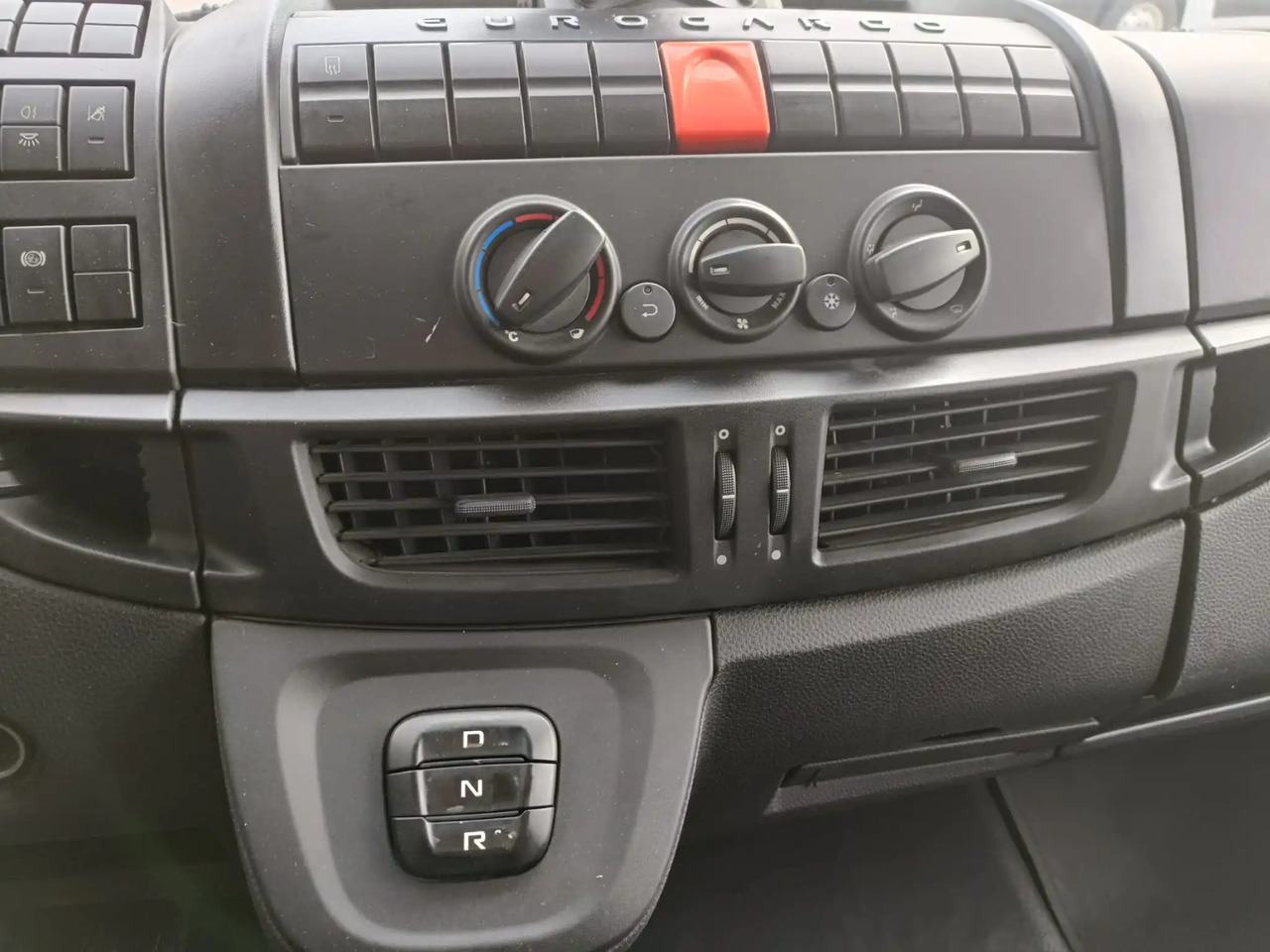 IVECO EUROCARGO 120E22P - Važiuoklės sunkvežimis: foto 5 IVECO EUROCARGO 120E22P - Važiuoklės sunkvežimis: foto 5