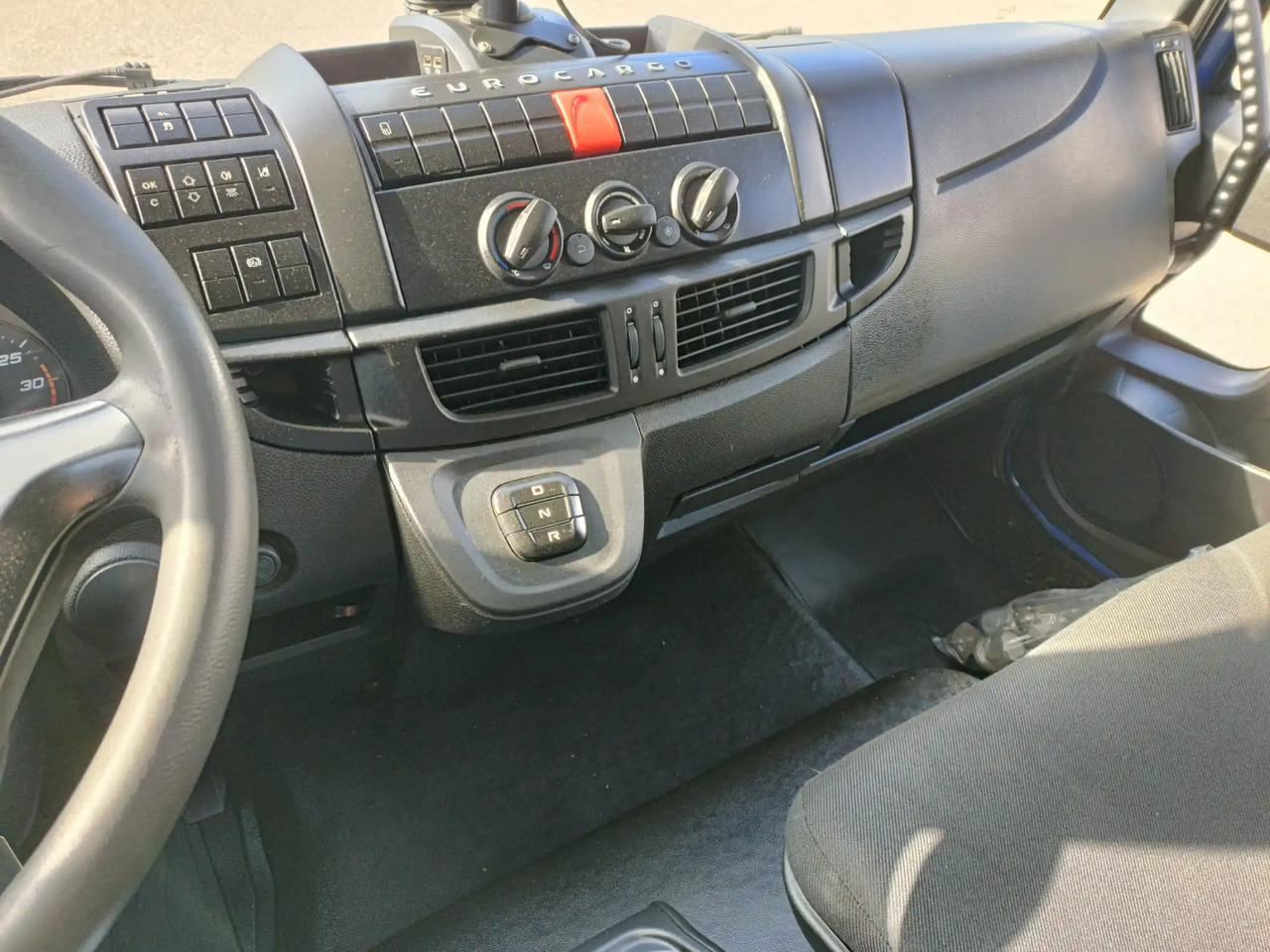 IVECO EUROCARGO 160E25P - Važiuoklės sunkvežimis: foto 2 IVECO EUROCARGO 160E25P - Važiuoklės sunkvežimis: foto 2