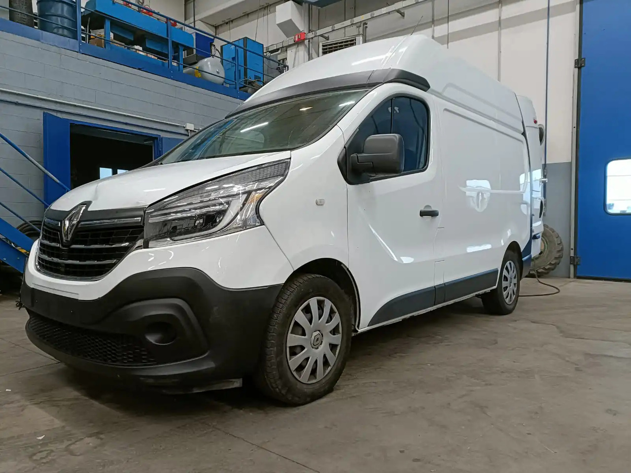 RENAULT TRAFIC 1200 L1H2 - Krovininis mikroautobusas: foto 1 RENAULT TRAFIC 1200 L1H2 - Krovininis mikroautobusas: foto 1