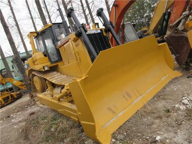 Caterpillar D8R - Buldozeris: foto 2 Caterpillar D8R - Buldozeris: foto 2
