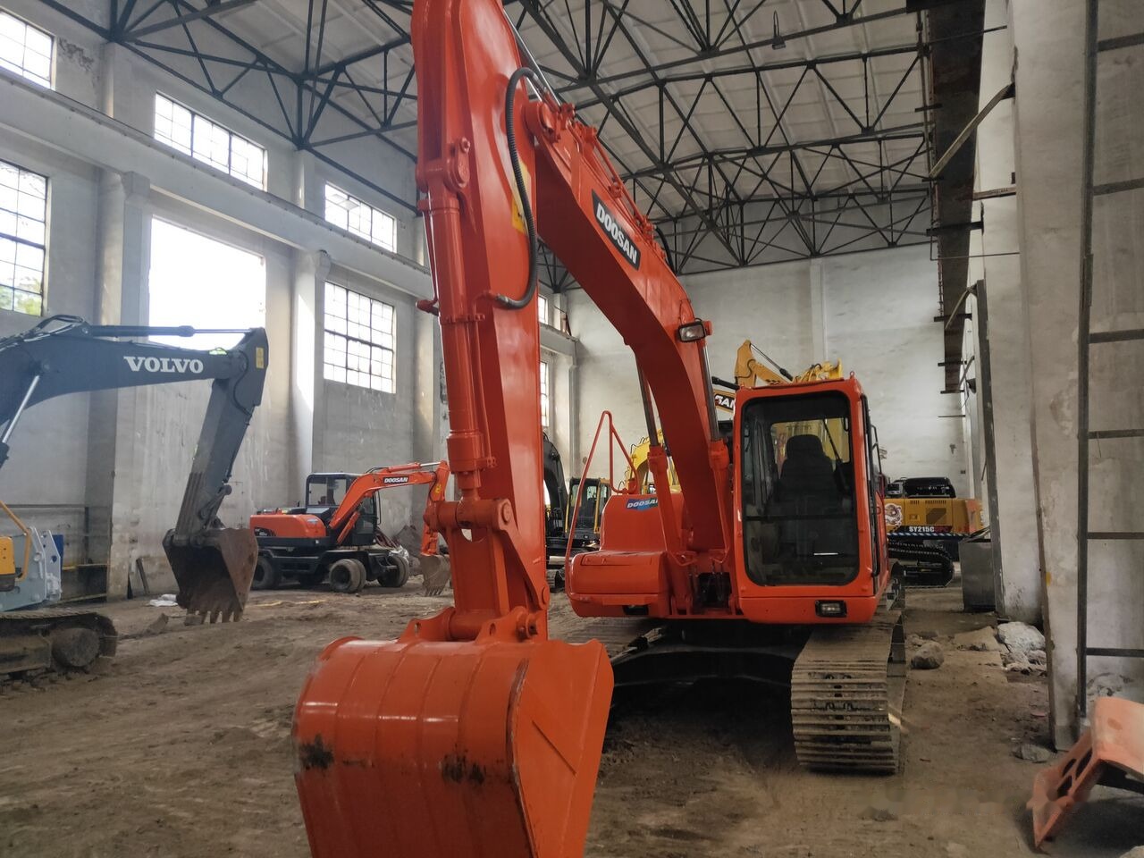 Doosan DH150LC-7 - Vikšrinis ekskavatorius: foto 5 Doosan DH150LC-7 - Vikšrinis ekskavatorius: foto 5