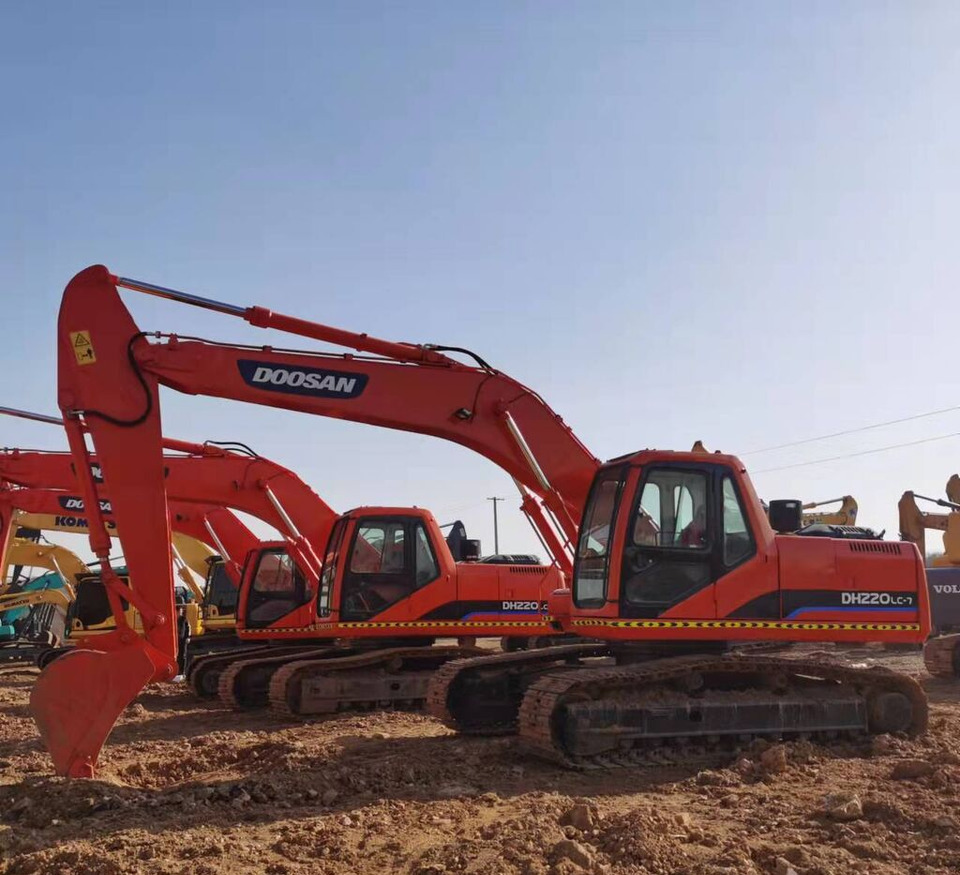 Vikšrinis ekskavatorius Doosan DH220LC-7: foto 6
