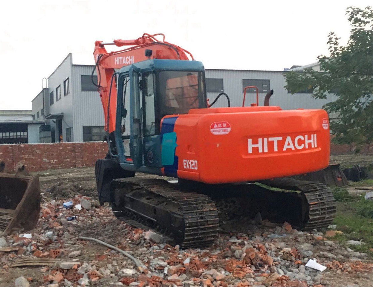 Hitachi EX120-3 - Vikšrinis ekskavatorius: foto 3 Hitachi EX120-3 - Vikšrinis ekskavatorius: foto 3