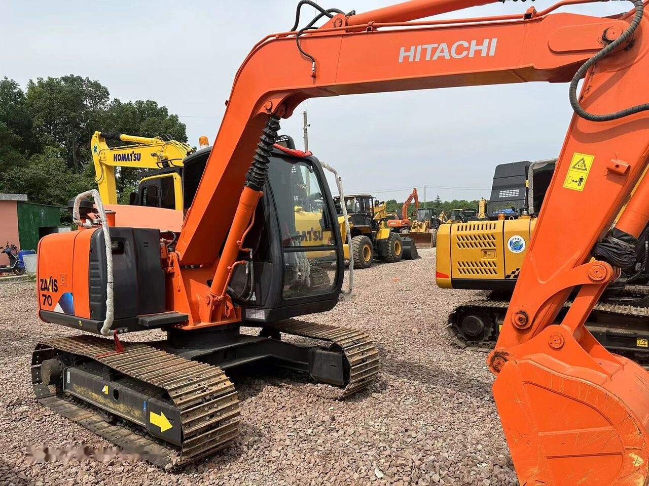 Hitachi ZX70 - Mini ekskavatorius: foto 5 Hitachi ZX70 - Mini ekskavatorius: foto 5