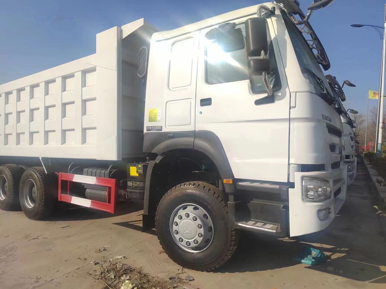 Howo 371 6x4 - Savivartis sunkvežimis: foto 5 Howo 371 6x4 - Savivartis sunkvežimis: foto 5