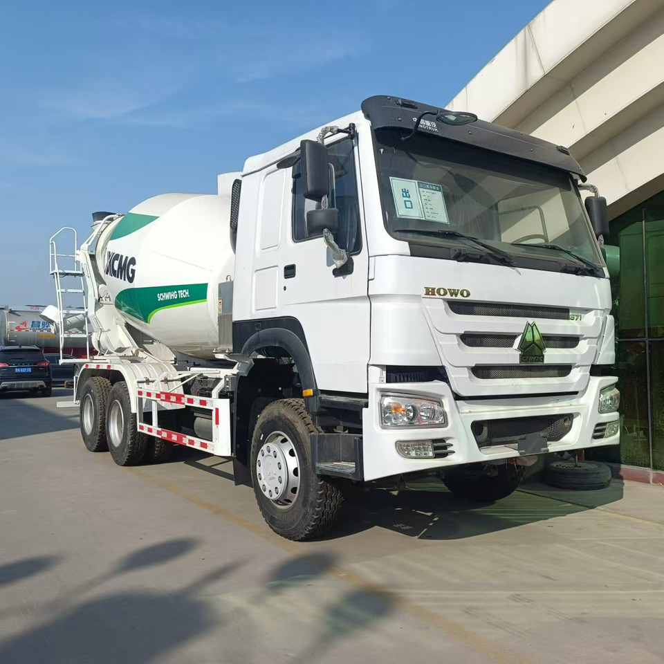 Howo HOWO 371 concrete truck 10CM3 - Betonvežis: foto 1 Howo HOWO 371 concrete truck 10CM3 - Betonvežis: foto 1