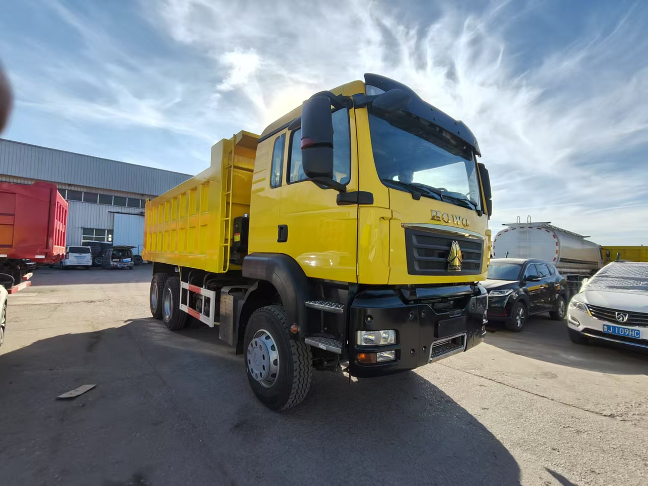Howo HOWO TX 6X4 Dump Truck - Savivartis sunkvežimis: foto 2 Howo HOWO TX 6X4 Dump Truck - Savivartis sunkvežimis: foto 2