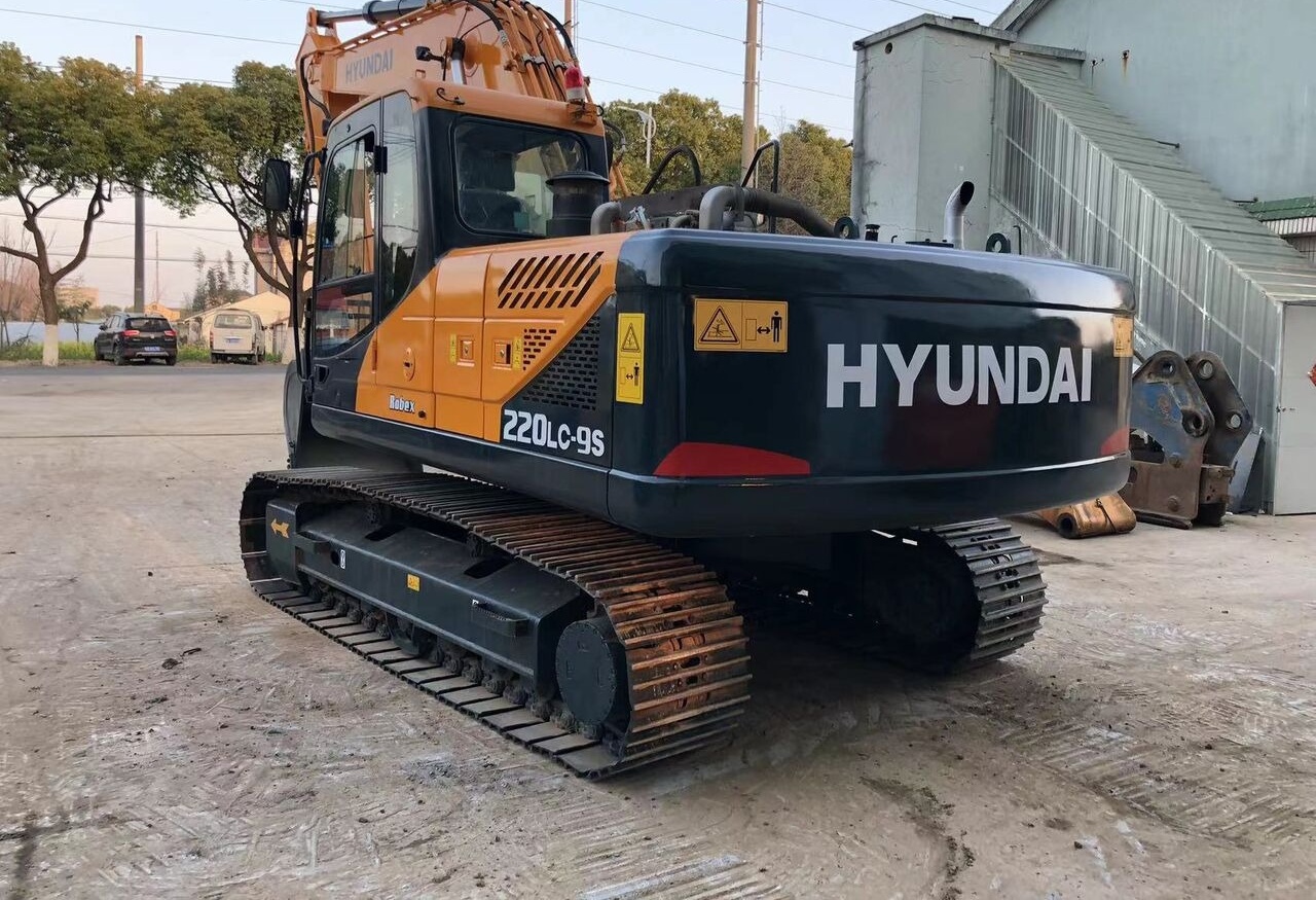 Hyundai 220LC-9S - Vikšrinis ekskavatorius: foto 1 Hyundai 220LC-9S - Vikšrinis ekskavatorius: foto 1